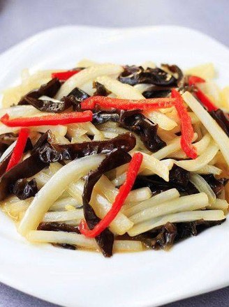 Stir-fried Chinese Cabbage Stem with Black Fungus