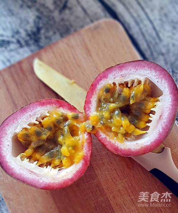 Lemon Passion Fruit Flower Tea recipe