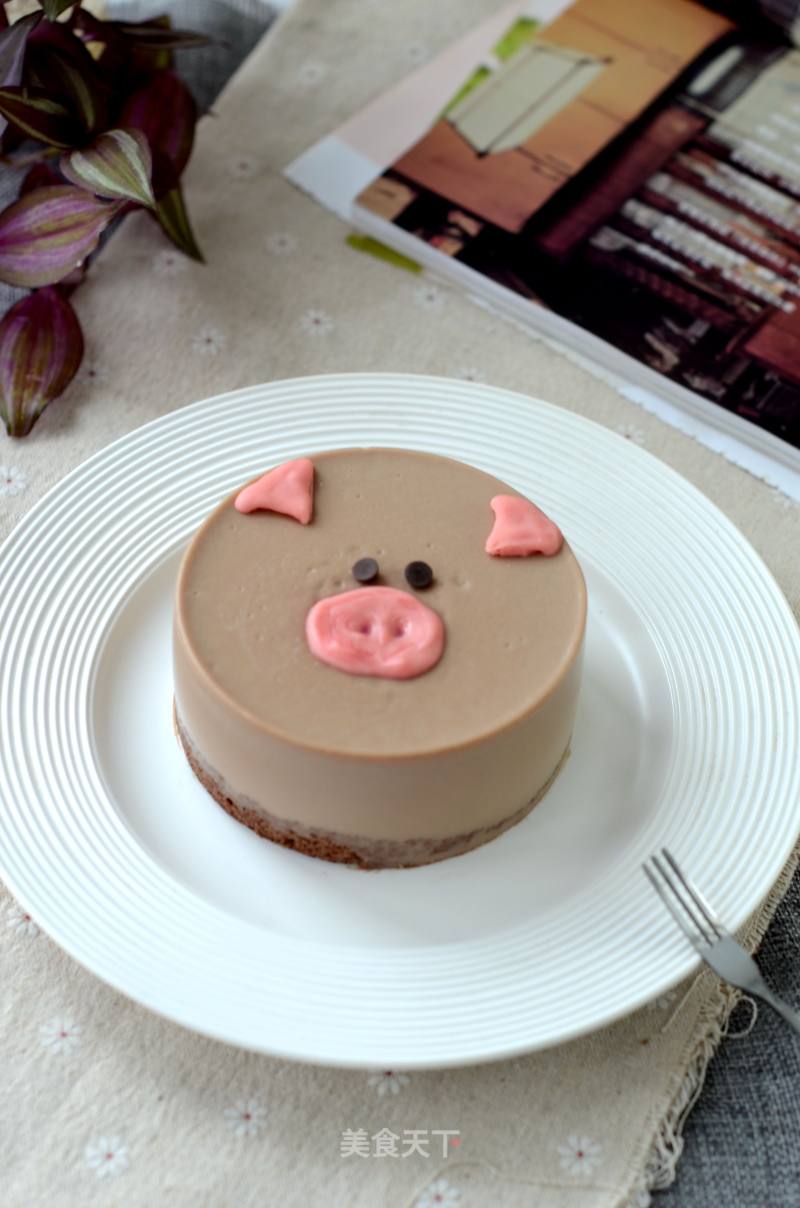 4 Inch Piggy Mousse Cake recipe