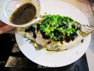 Lingnan Lam Kok Steamed Bream recipe