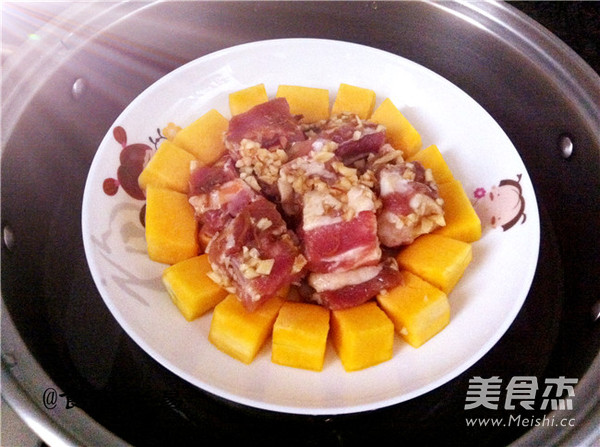 Steamed Pumpkin with Spare Ribs in Xo Sauce recipe