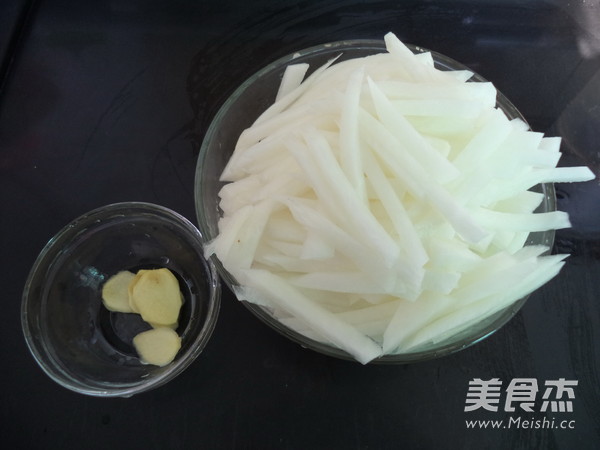 White Radish Fish Ball Soup recipe