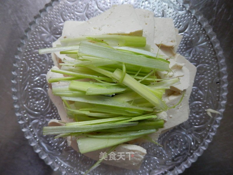 One of The Appetizers is Green and White recipe