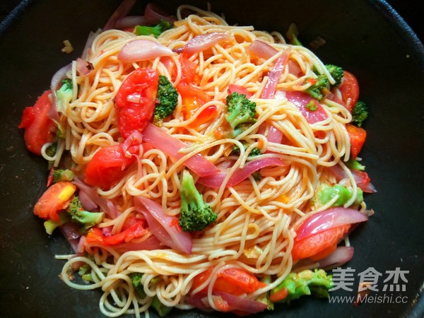 Vegetarian Fried Spaghetti recipe