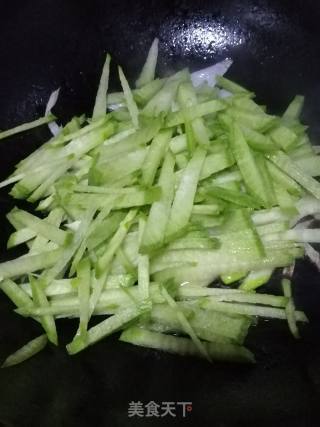 Fried Yuba with Radish recipe