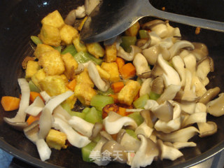 Stewed Tofu with Colored Vegetables recipe