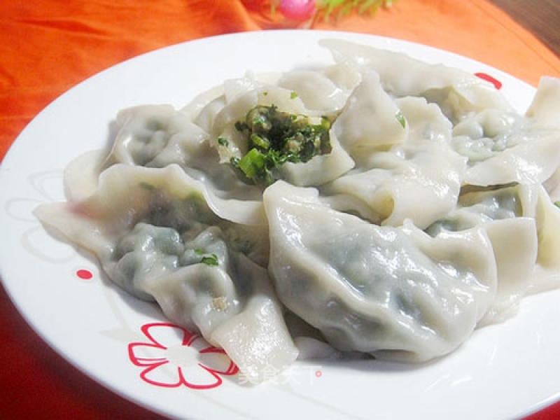 Pork Dumplings with Chrysanthemum Stuffing recipe