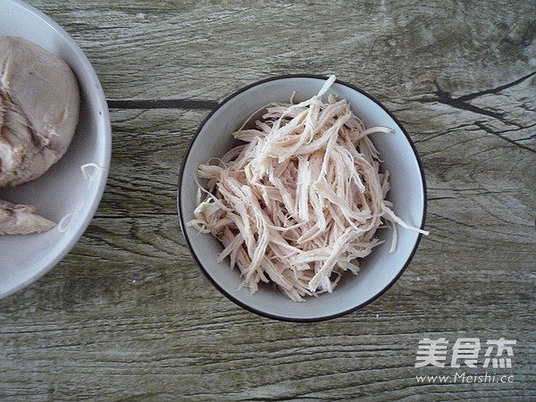 Enoki Mushroom Mixed with Shredded Chicken recipe