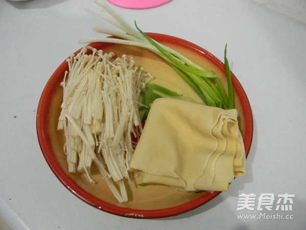 Bean Curd Roll with Enoki Mushroom recipe