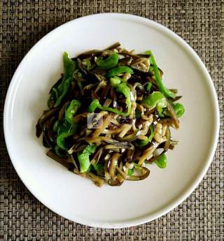 Eggplant Strips with Garlic and Green Pepper recipe