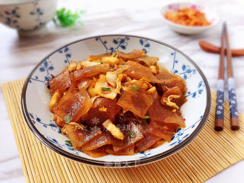 Spicy Cabbage Stir-fried Vetch