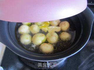 Small Potatoes with Gravy recipe