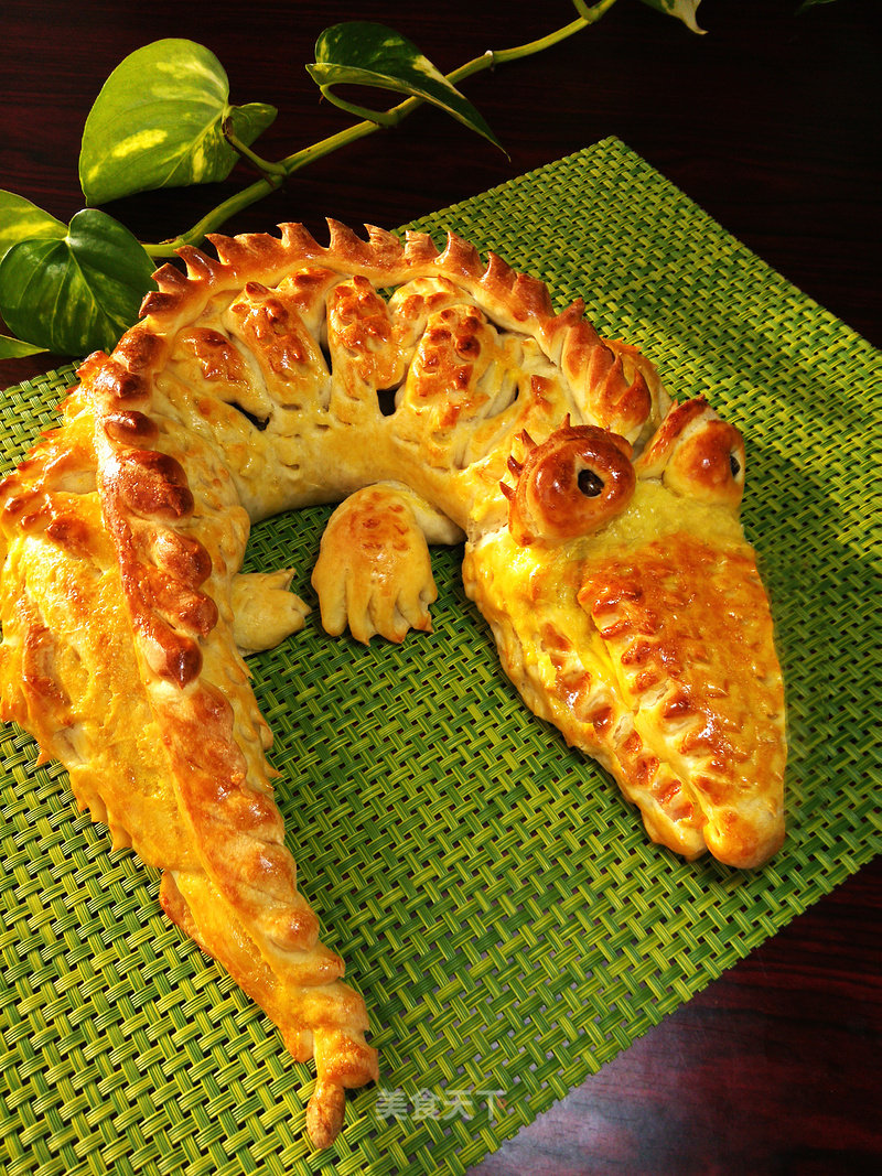 #aca烤明星大赛# Crocodile Bread Stuffed with Five Kernels recipe