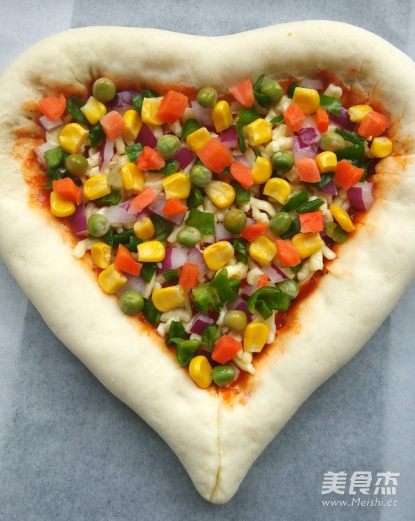 Shrimp Romantic Heart-shaped Pizza recipe