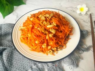 Stir-fried Pork with Shredded Carrots recipe