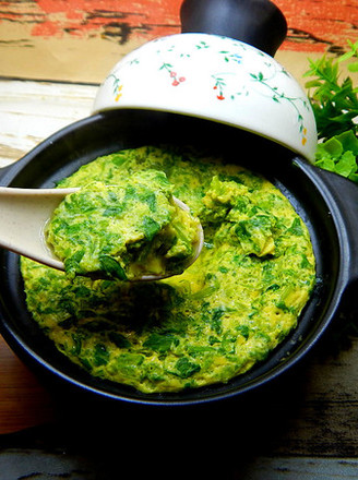 Steamed Eggs with Celery Leaves recipe