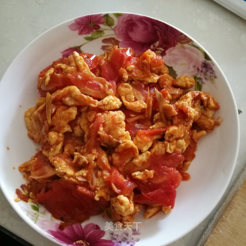 Scrambled Eggs with Tomatoes recipe