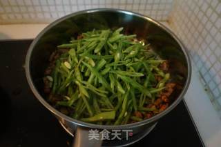 Stir-fried Beans with Pork recipe