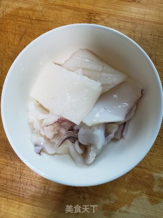 Cucumber with Squid recipe