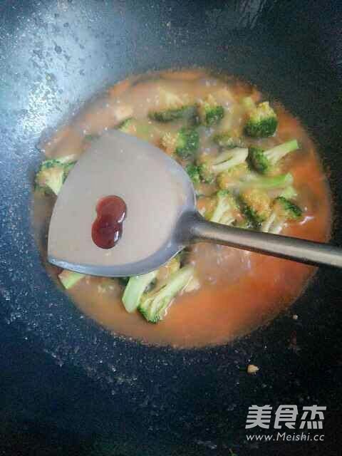 Braised Broccoli in Tomato Sauce recipe