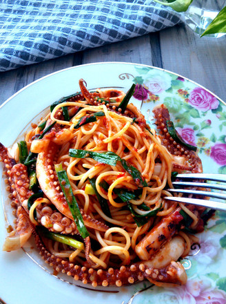 Stir-fried Squid with Garlic Spicy Sauce recipe