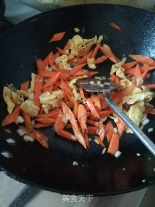Scrambled Eggs with Carrots recipe