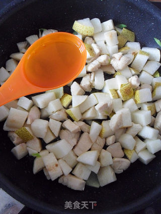 [winter Healthy Vegetables for Common People's Homes] Three Dings of Chicken Breast recipe