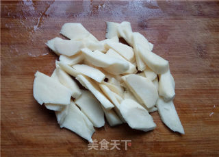 [next Meal] Fried Sausage with Snow Peas recipe