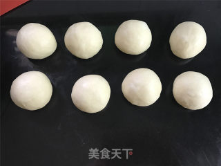 Elk Bean Paste Small Meal Buns recipe