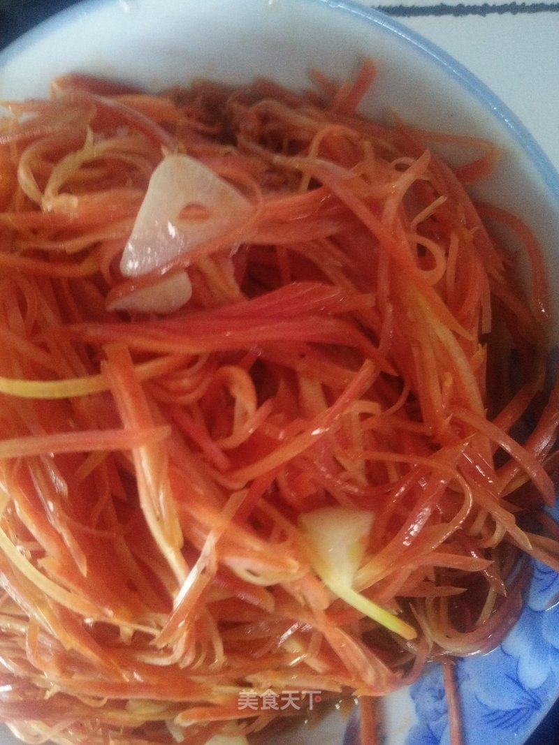 Stir-fried Shredded Carrots recipe