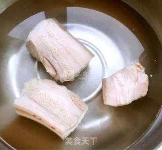 Huakai Garlic White Pork recipe