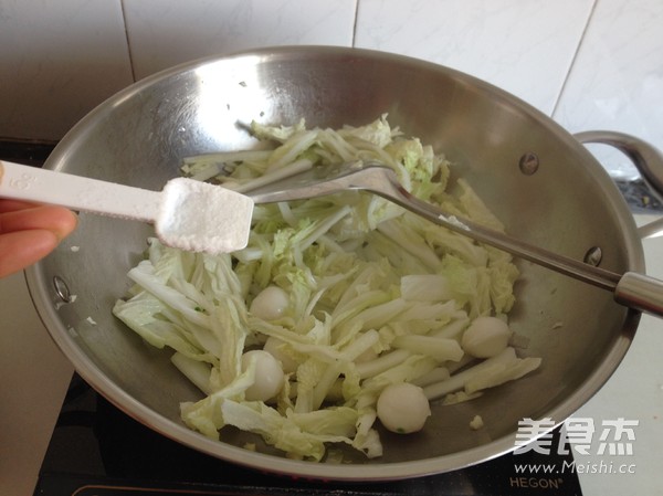 Cabbage Vermicelli Fish Ball Soup recipe