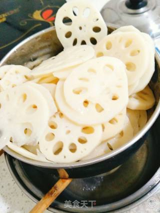 Sour Cold Lotus Root Slices recipe