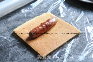 Little Yellow Man Sausage Cake Roll recipe