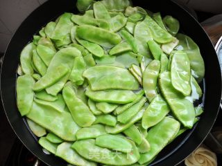 Homemade Dried Plum Peas recipe