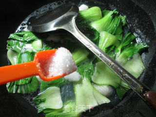Boiled Vermicelli with Vegetables and Light Shell Balls recipe