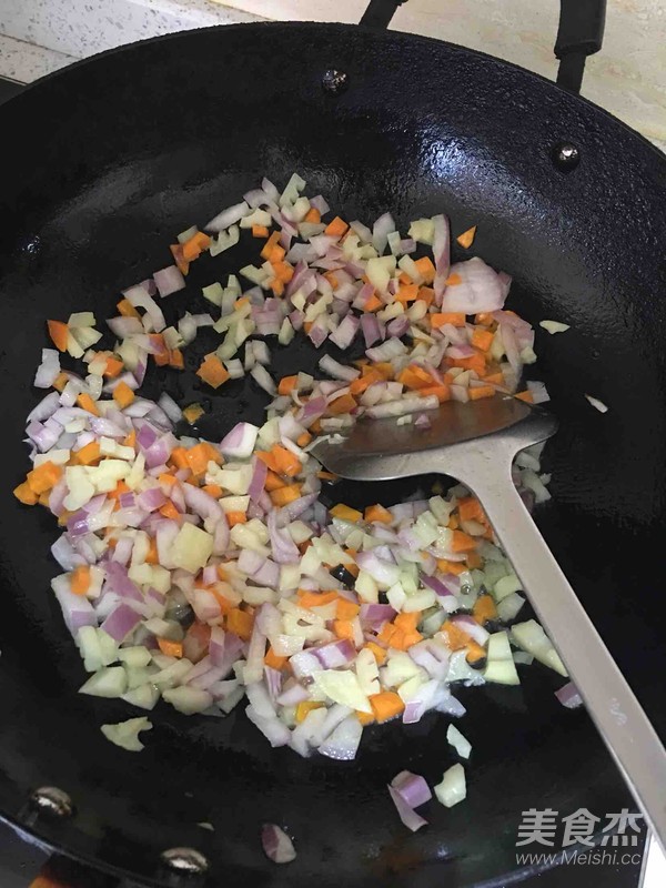 Fried Rice with Onion and Lotus Root recipe