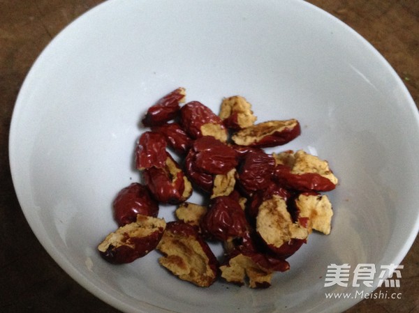 Red Dates and Peanut Soy Milk recipe