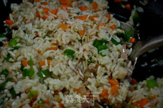 Fried Rice with Shrimp Skin, Three Vegetables and Ginger Wine recipe