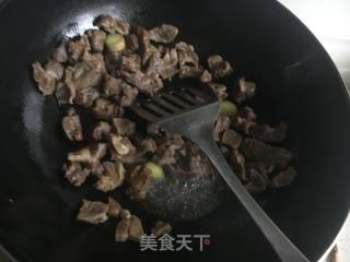 Stir-fried Donkey with Hot Pepper recipe