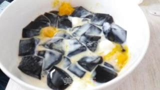 Shuangwei Guiling Paste (yogurt + Mango) recipe