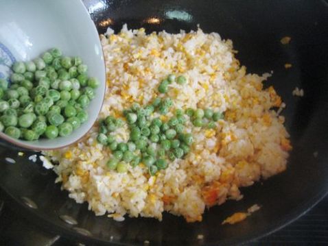Fried Rice with Pea Ham and Eggs recipe
