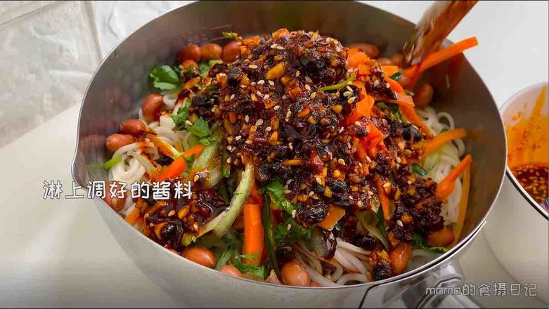 Sour and Spicy Appetizing Quick Cold Noodles recipe