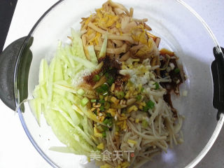 Refreshing and Refreshing-cold Enoki Mushroom and Day Lily recipe