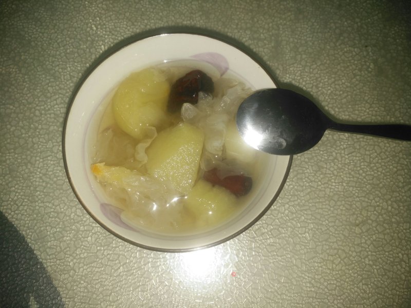 Tremella and Apple Soup