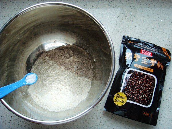 Farmer Slow Rye Soft European Buns recipe