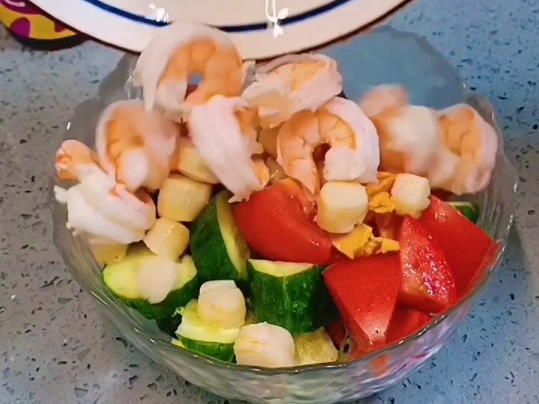 Lightweight, Reduced-fat Quinoa Seafood Salad, for You Who Love Beauty recipe