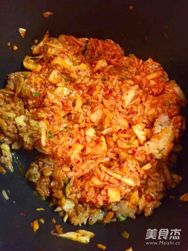 Omurice (spicy Cabbage Flavor) recipe