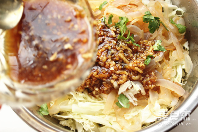 Jellyfish Mixed with Cabbage recipe