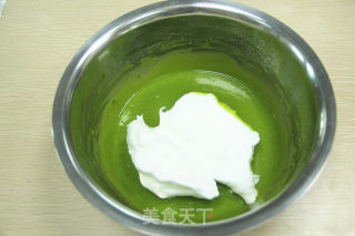 Barley Grass Green Cake Roll recipe